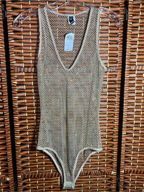Windsor Rhinestone Fishnet Bodysuit NWT Size Large Nude Sparkly